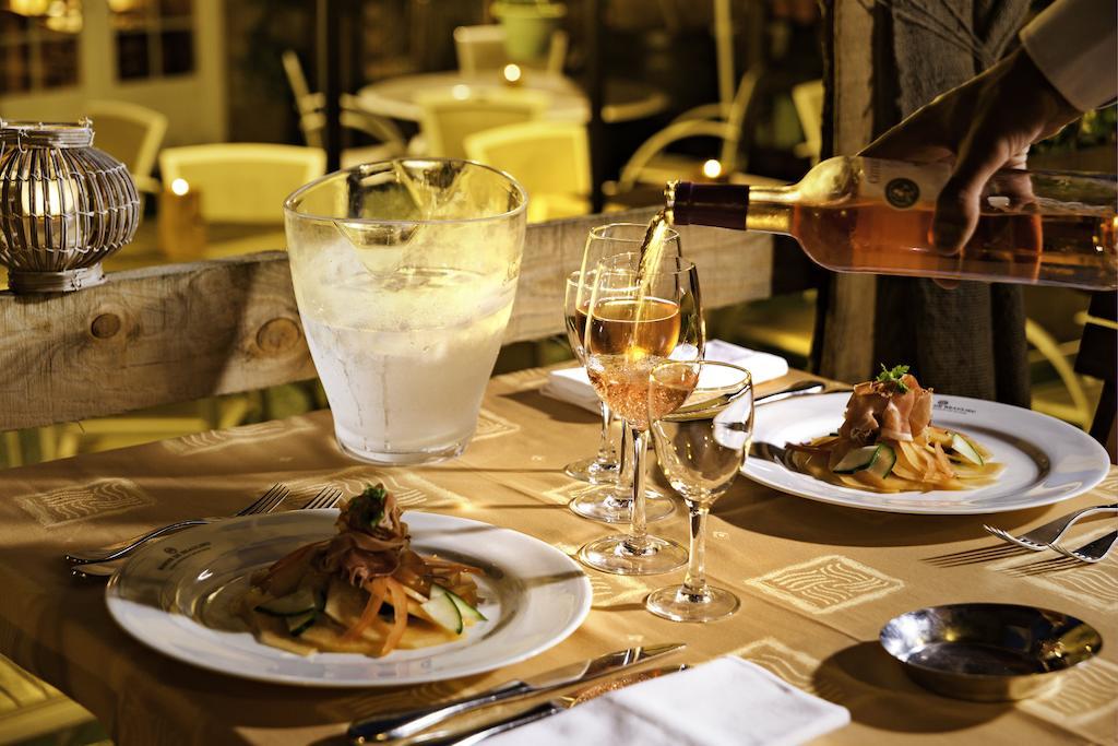 Hotel Logis Contact Le Beaulieu-sur-Dordogne