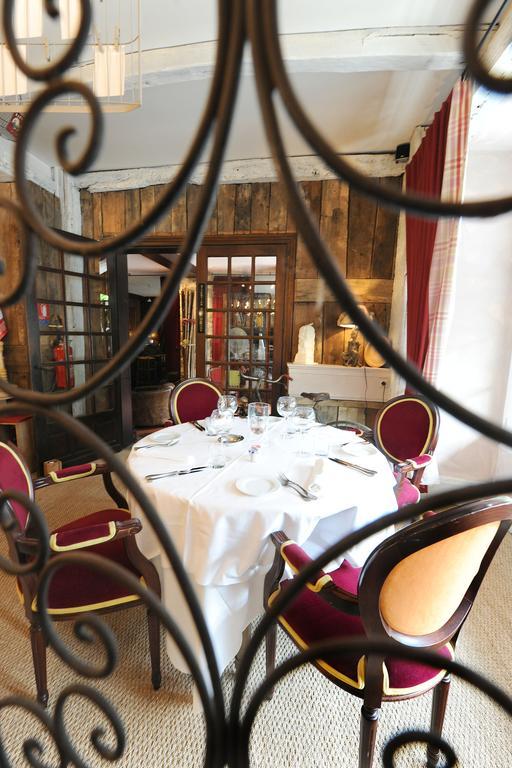 Hotel Logis Contact Le